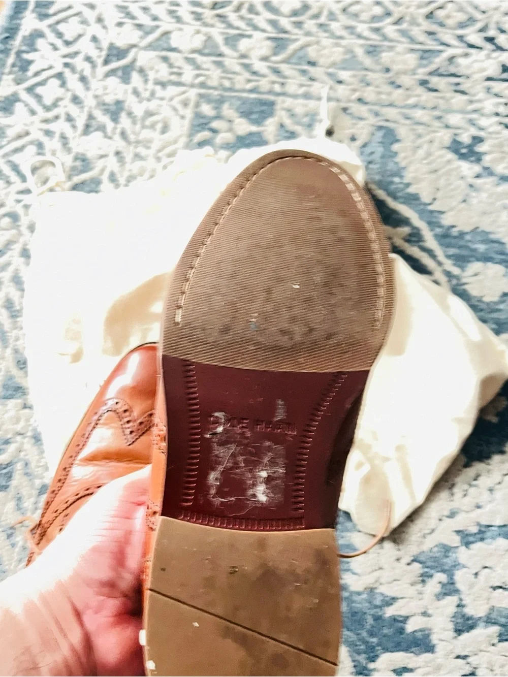 Like new- Cole Haan Men's Tan Leather Wingtip Oxford size 8
